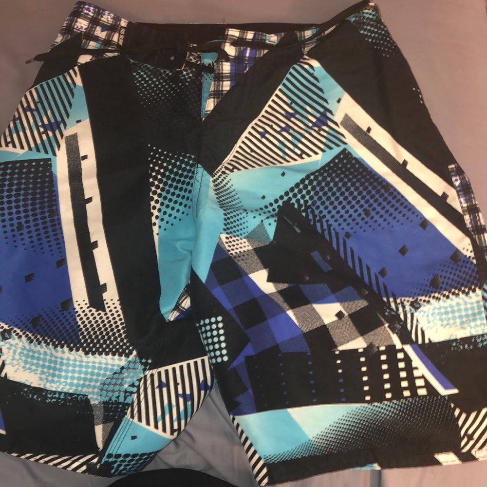 RS Surf Boys Boardshorts Sz 26